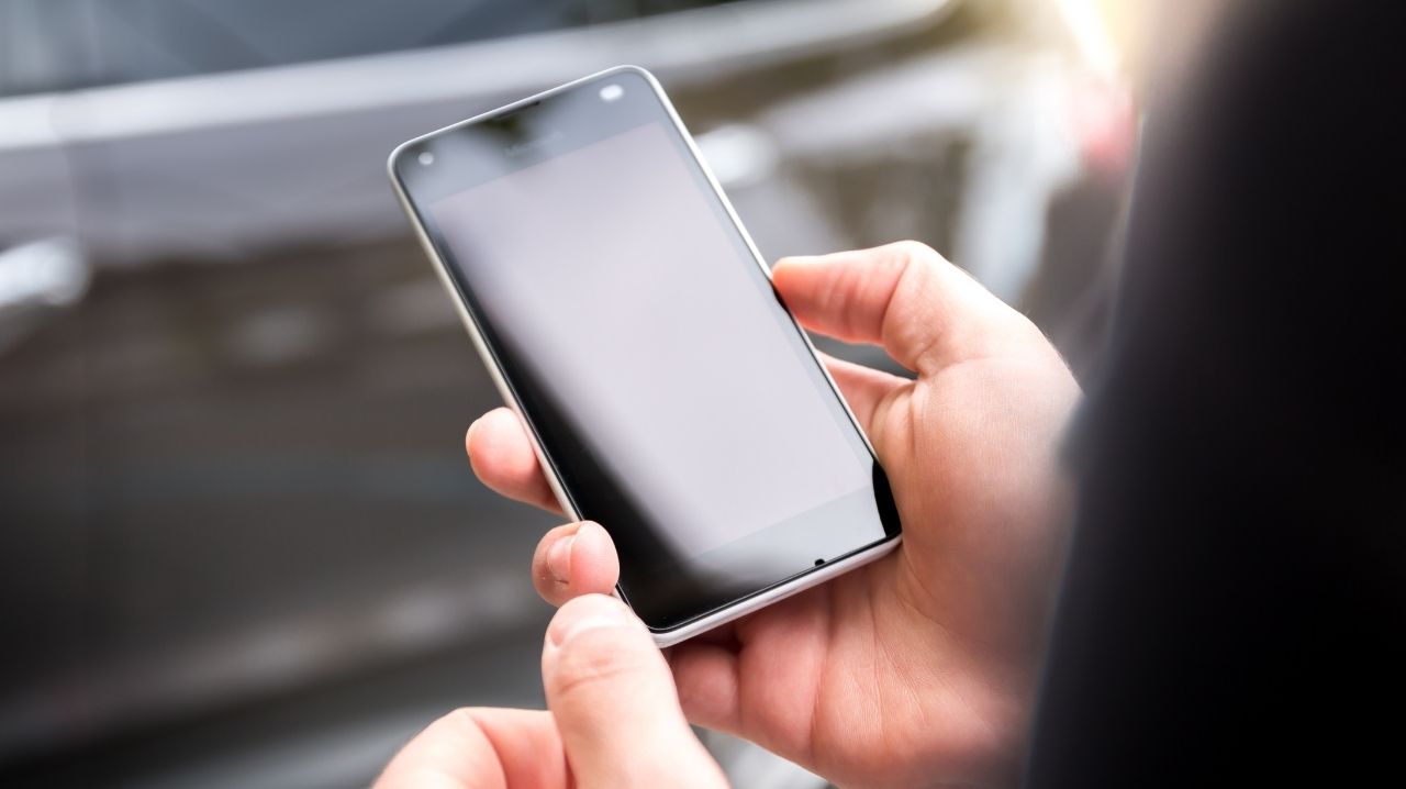 Sul display del telefono non compare la chiamata in arrivo? Ecco le soluzioni Sul display del telefono non compare la chiamata in arrivo? Ecco le soluzioni